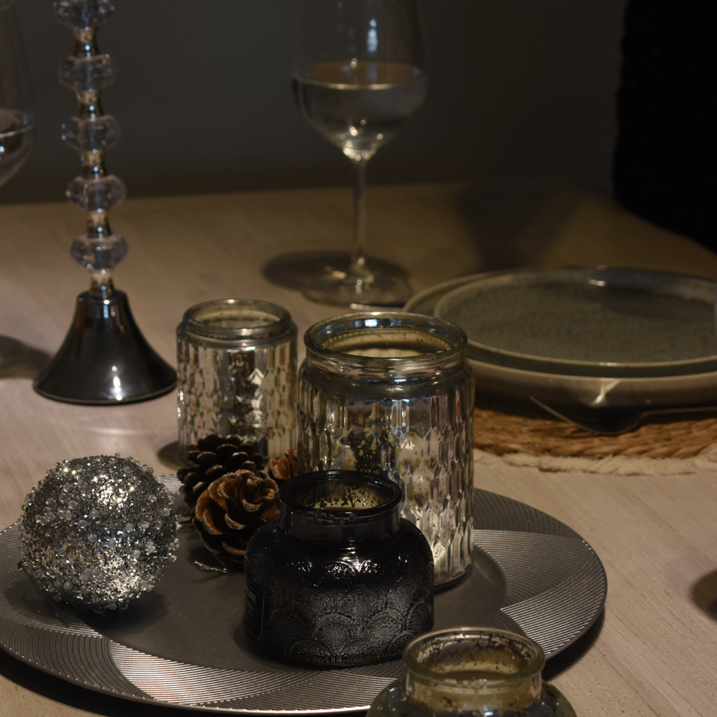 Vela Riviera Silver